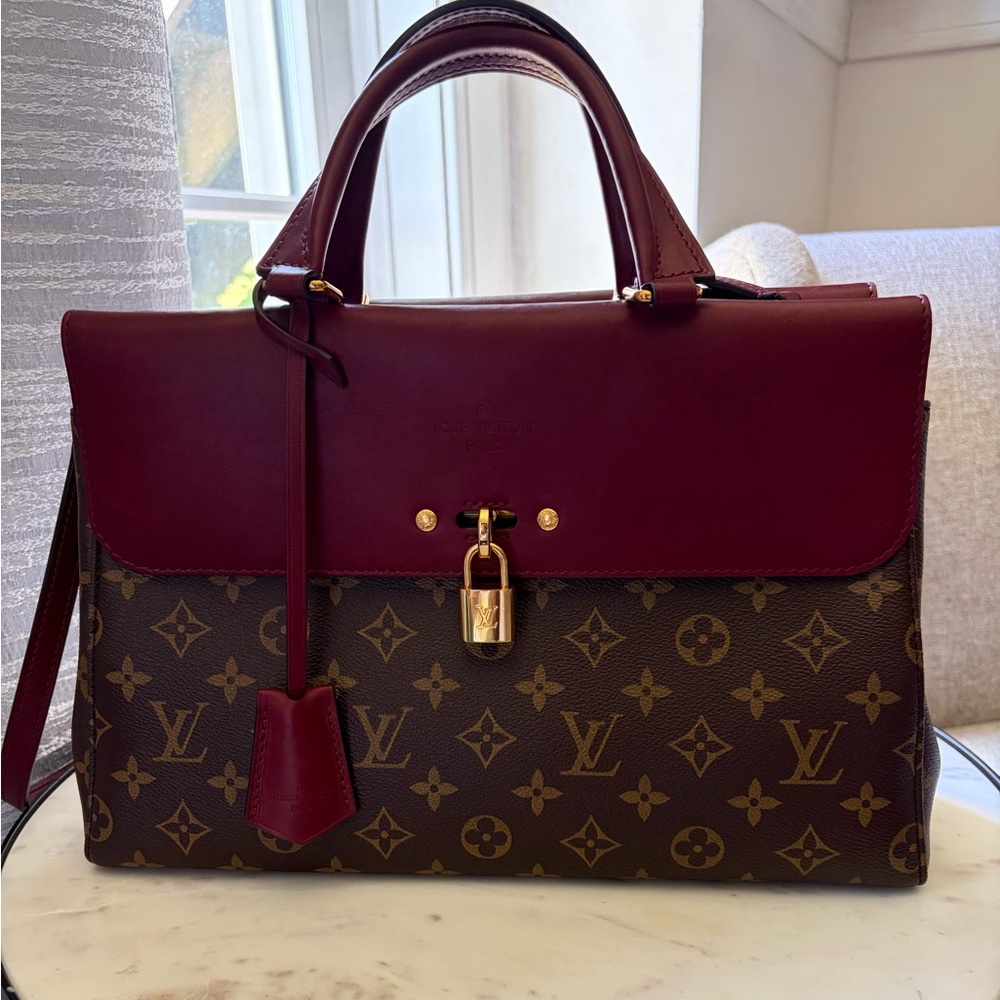 Louis Vuitton 
Monogram Venus satchel